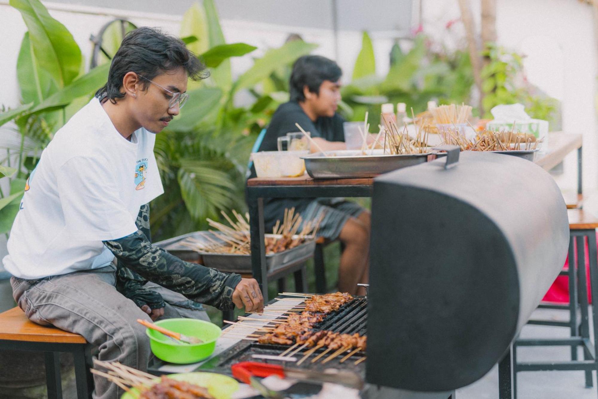 What The Duck Backpackers Canggu  Exterior photo