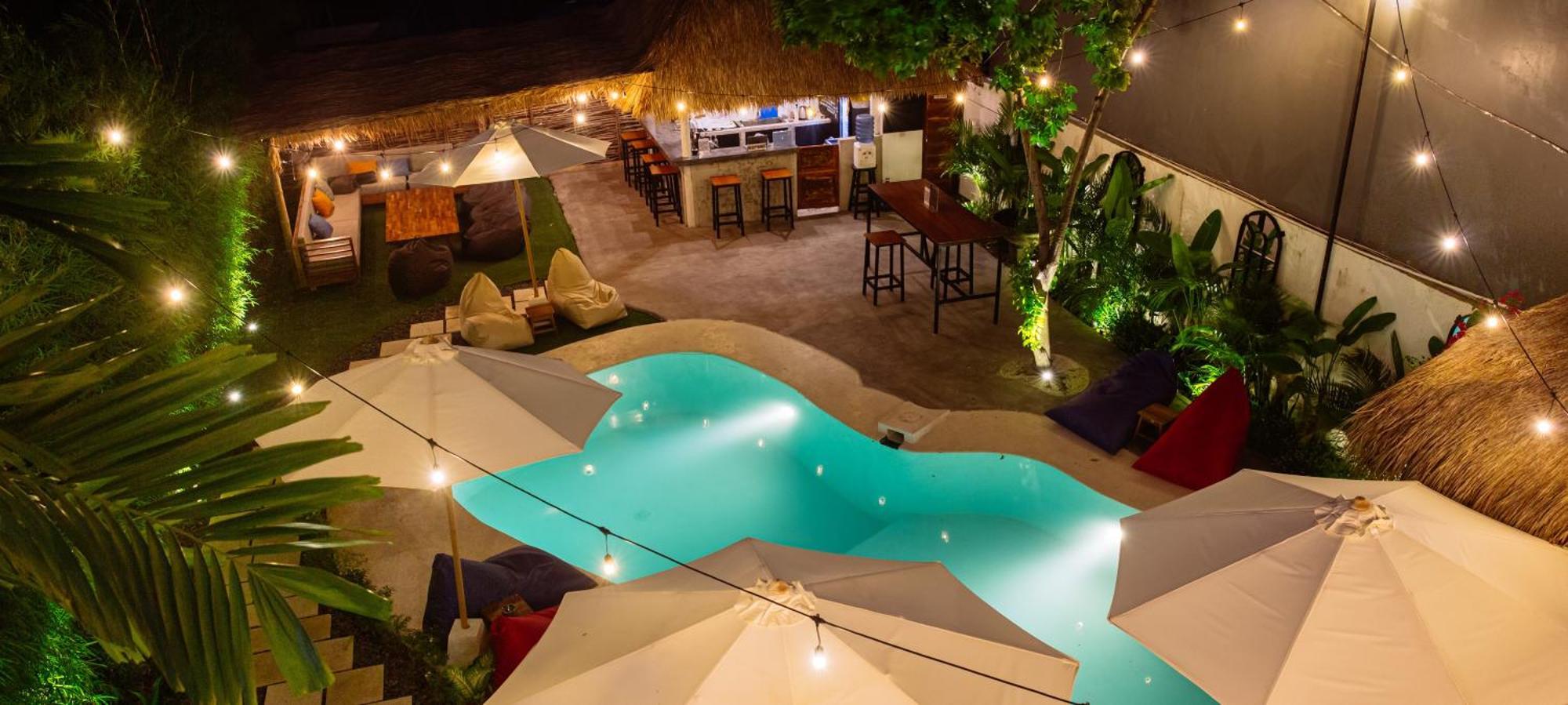 What The Duck Backpackers Canggu  Exterior photo